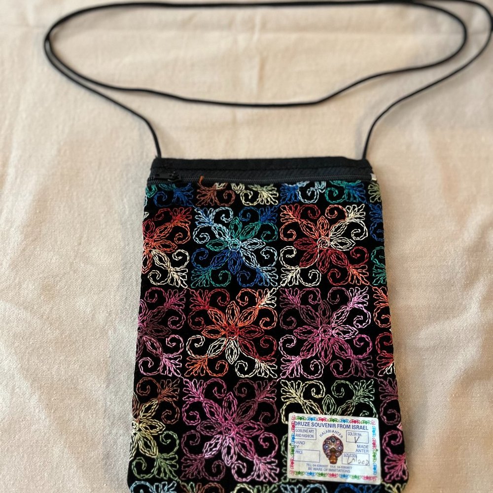 Shoulder bag – threadwork design (Reduced-price drop!)